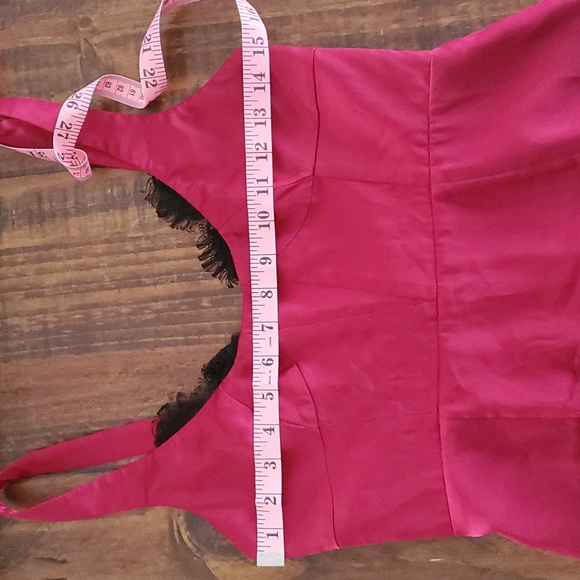 Scarlet Fame and Partners Mermaid Gown - Picture 4 of 9